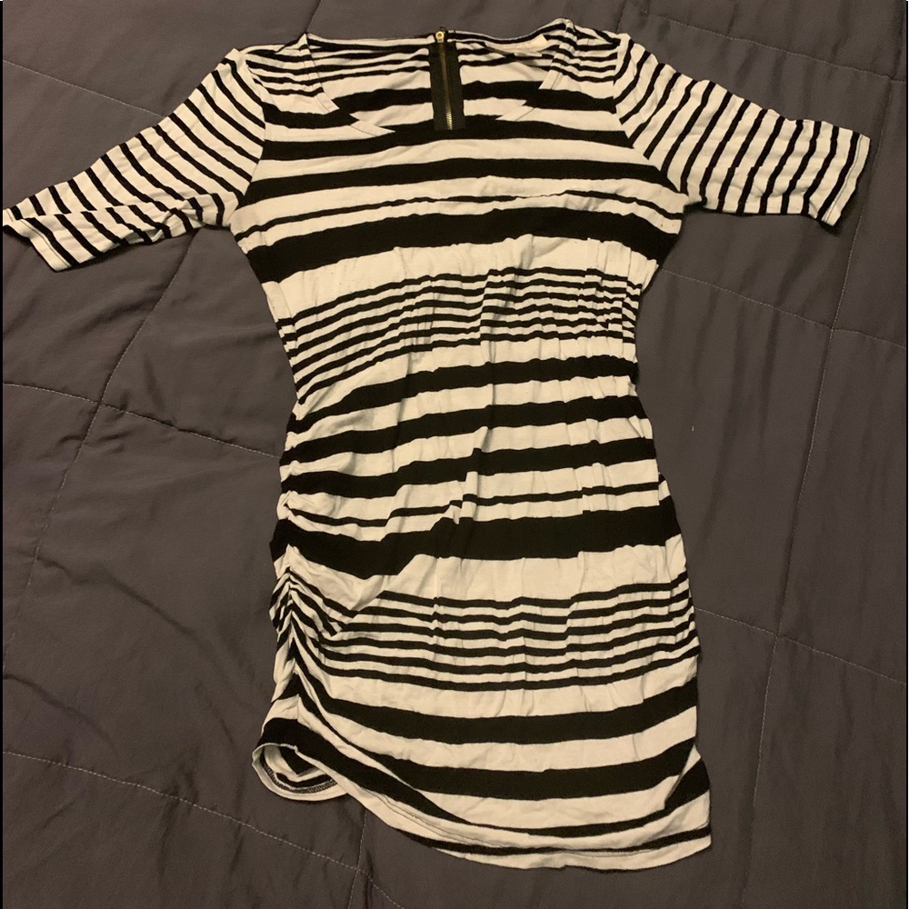 Jessica Simpson Maternity Shirt